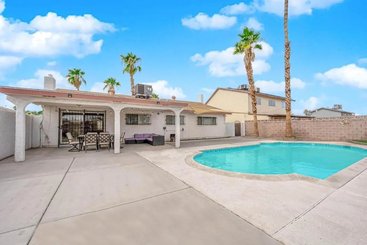 Villa Luxury 4Br Vegas Retreat With Pool 10 Mins To Strip Las Vegas 0*,  Estados Unidos