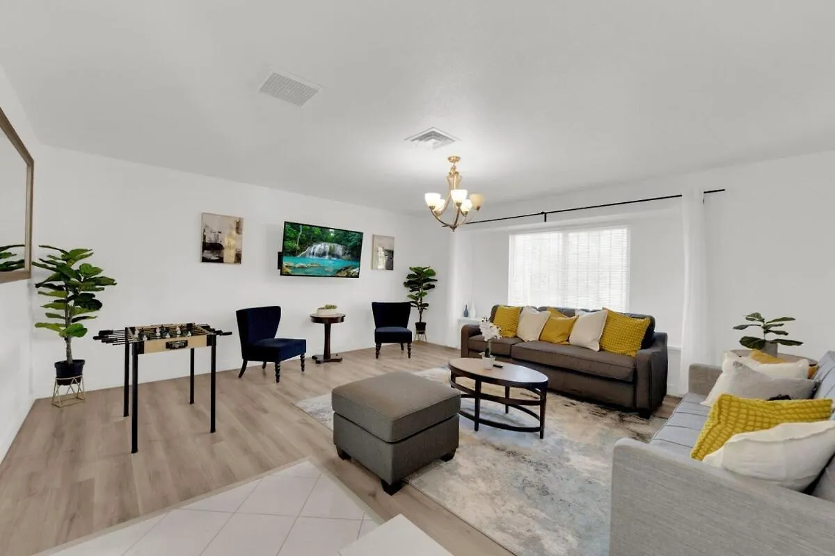 Villa Luxury 4Br Vegas Retreat With Pool 10 Mins To Strip Las Vegas