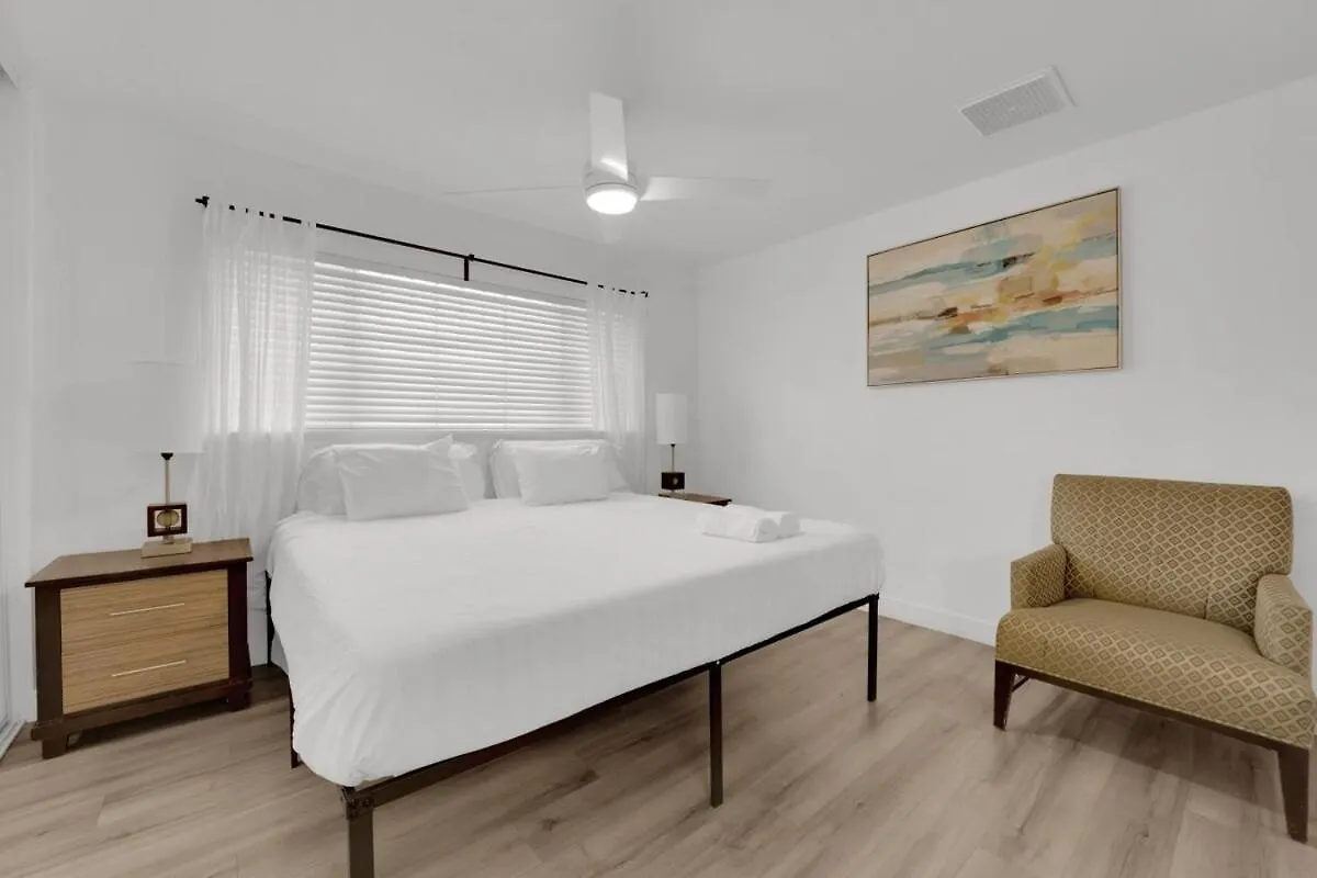 Villa Luxury 4Br Vegas Retreat With Pool 10 Mins To Strip Las Vegas 0*,  Estados Unidos