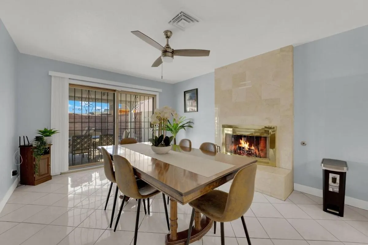 Ferienhaus Villa Luxury 4Br Vegas Retreat With Pool 10 Mins To Strip Las Vegas USA